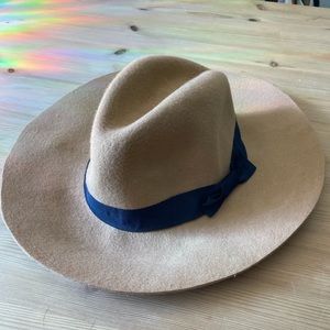 ↟ Felted Flat Brimmed Hat ↟